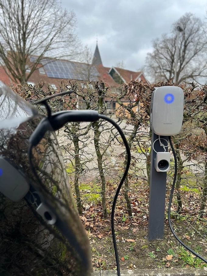 E-Auto Ladesäule